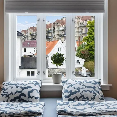 Big, Bright & Beautiful - With 6 Large Bedrooms Appartement *