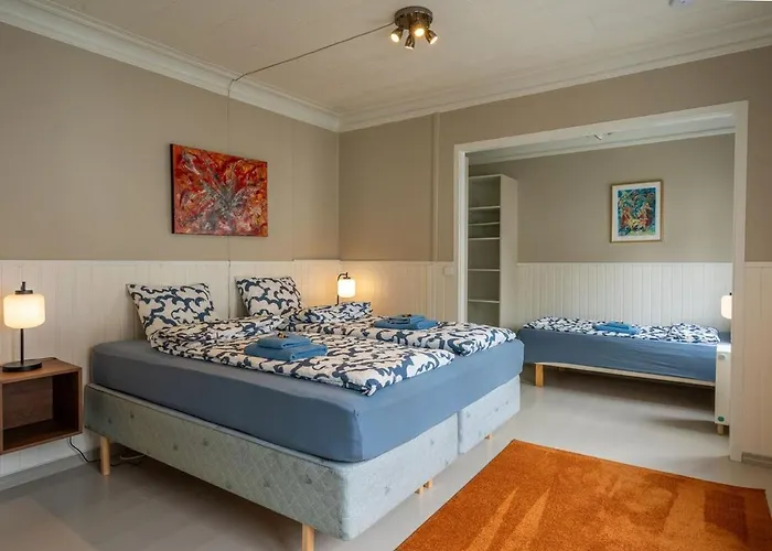 Big, Bright & Beautiful - With 6 Large Bedrooms Apartament Bergen