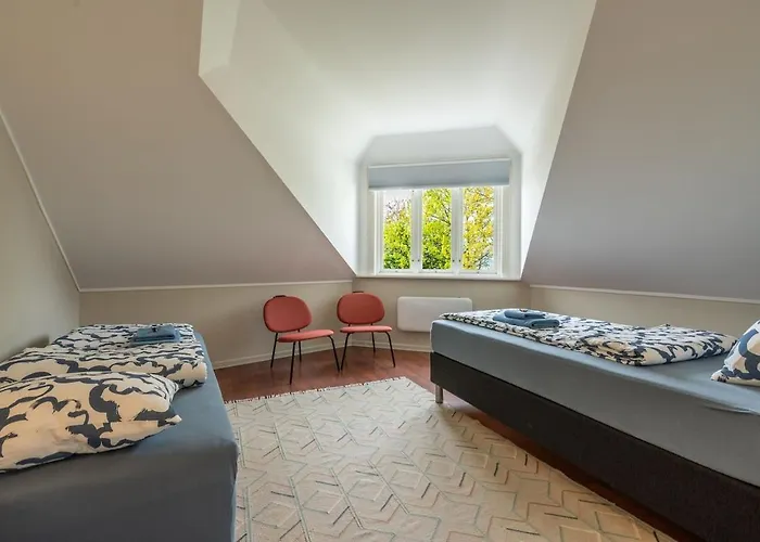 아파트 Big, Bright & Beautiful - With 6 Large Bedrooms *