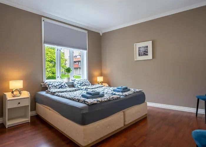 Big, Bright & Beautiful - With 6 Large Bedrooms 아파트